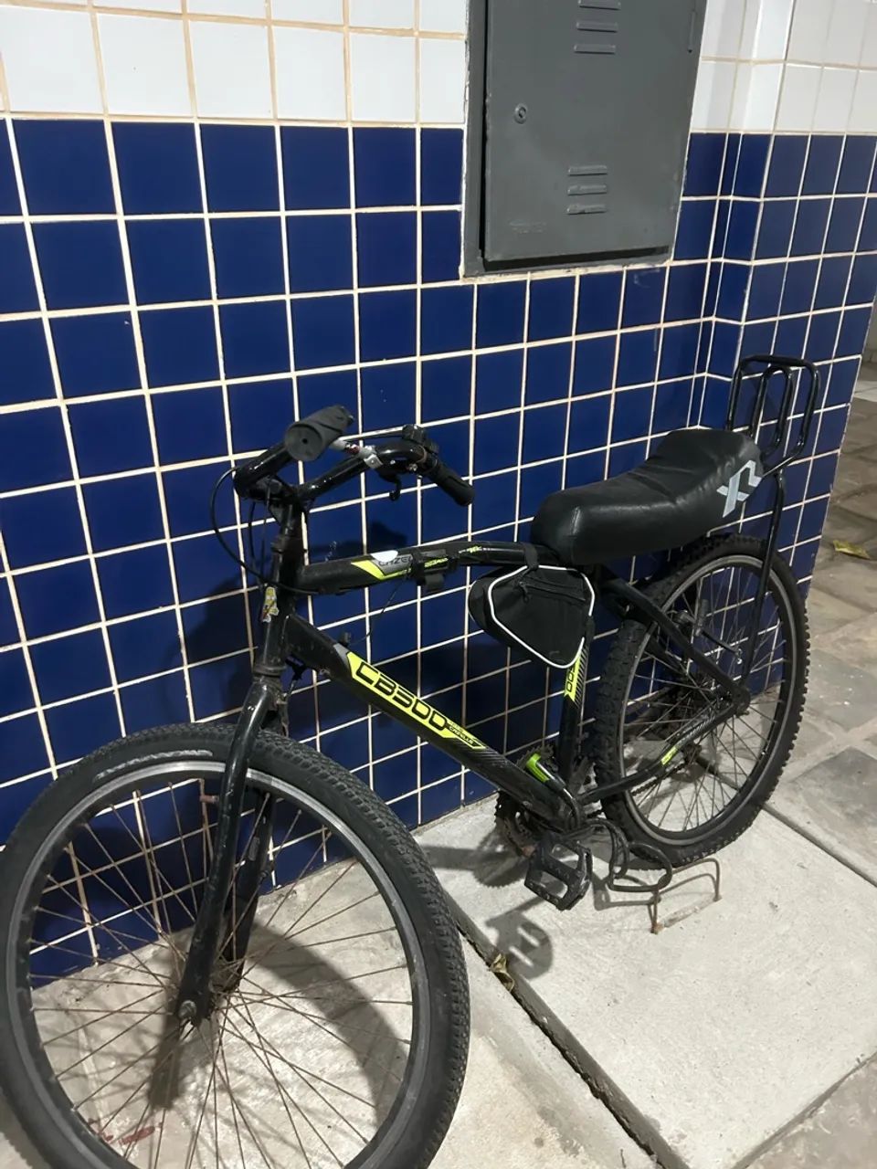Bicicleta CB500 parada - Foto 4