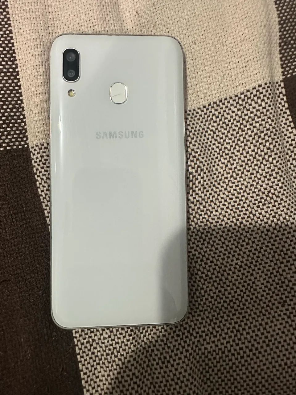 Samsung Galaxy a30