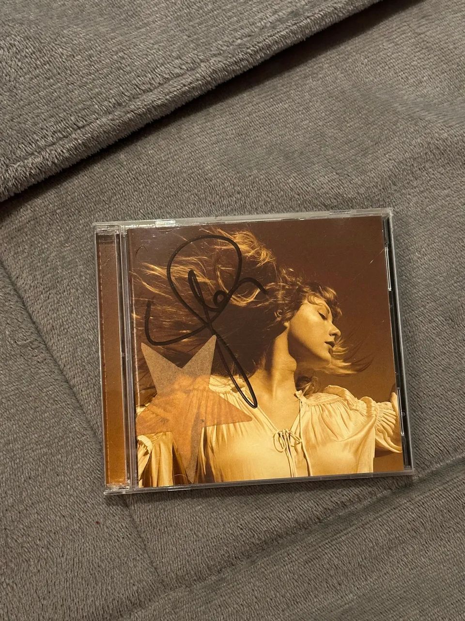 Taylor Swift ? Fearless (Taylor?s Version) CD *autografado* - CDs
