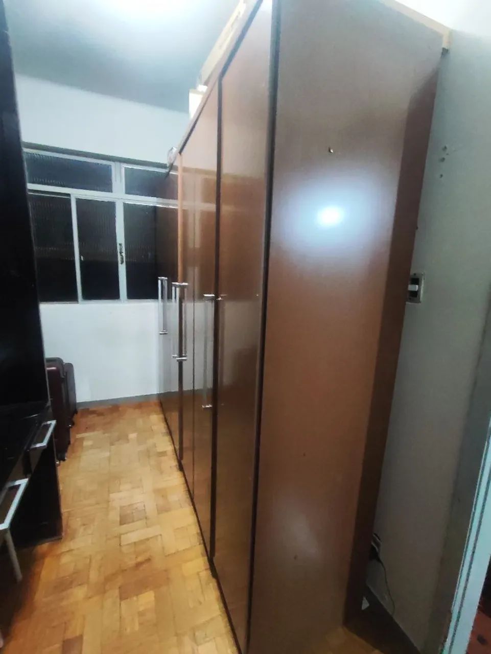Guarda roupa 6 portas  - Foto 2