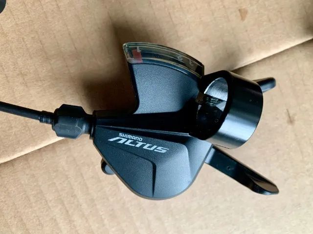 Pedivela c/ coroa tripla, câmbio, trocador Shimano Altus +
