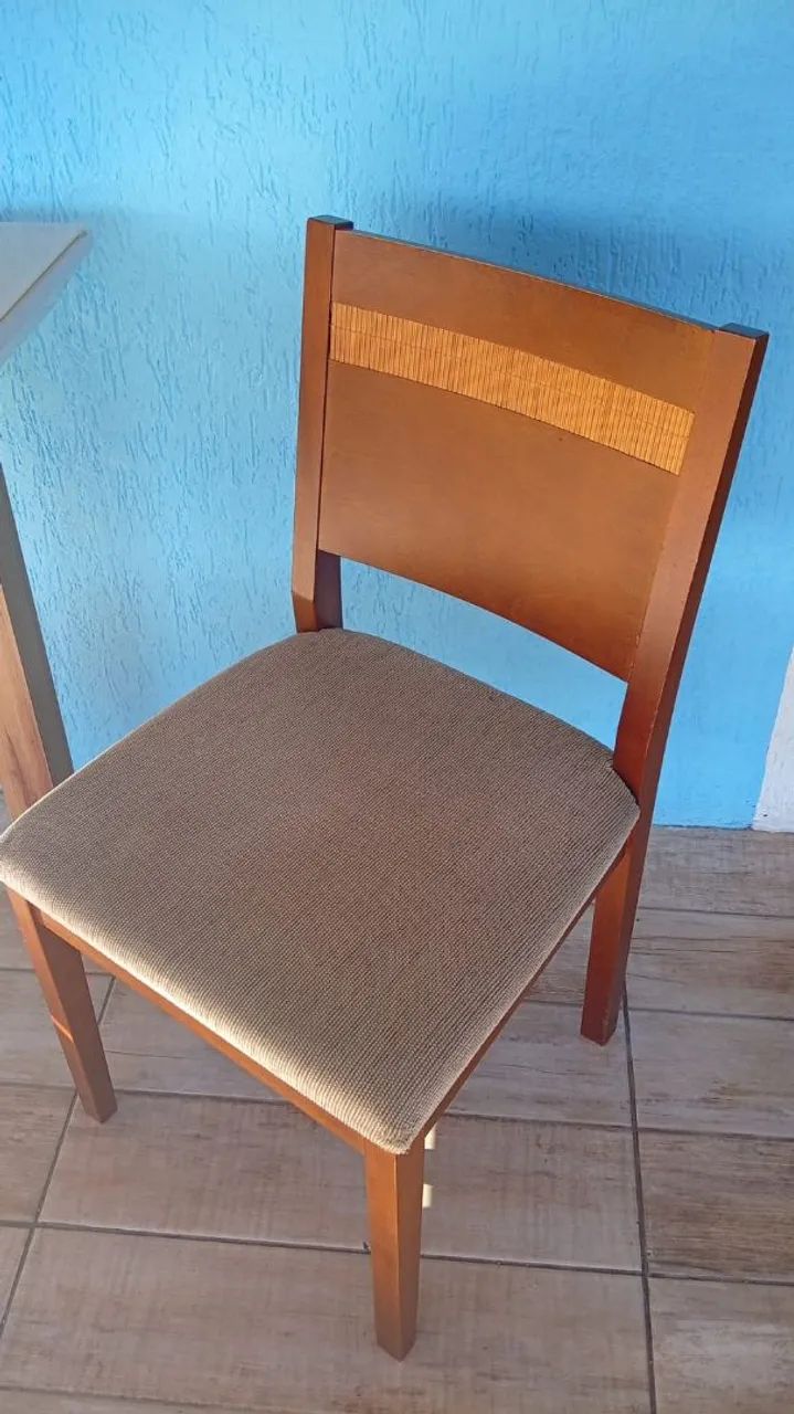 mesa com 4 cadeiras  - Foto 2
