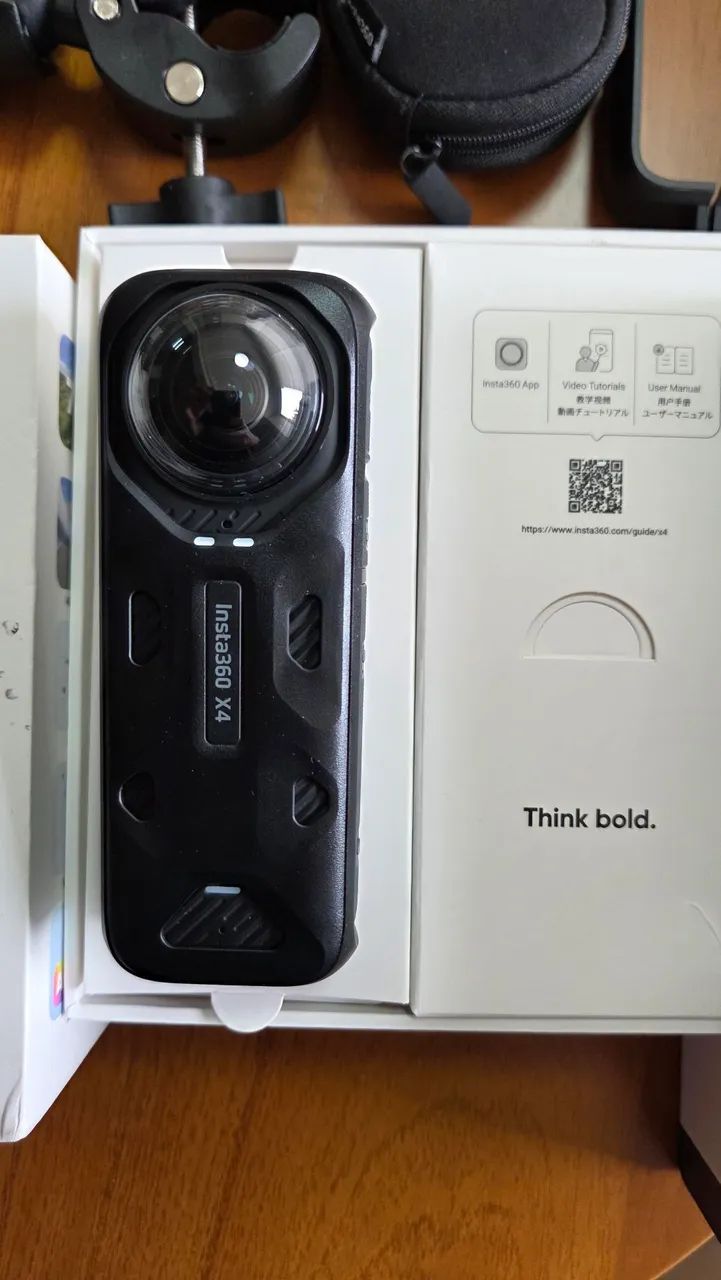 Câmera Insta 360 X4 com muitos acessórios  - Foto 4
