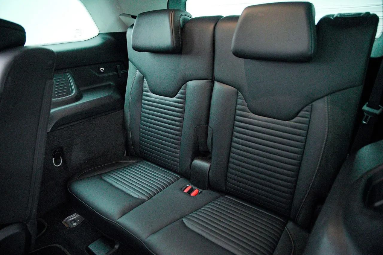 Jeep Commander Limited T270 1.3 TB Flex Aut., foto 15 de 20