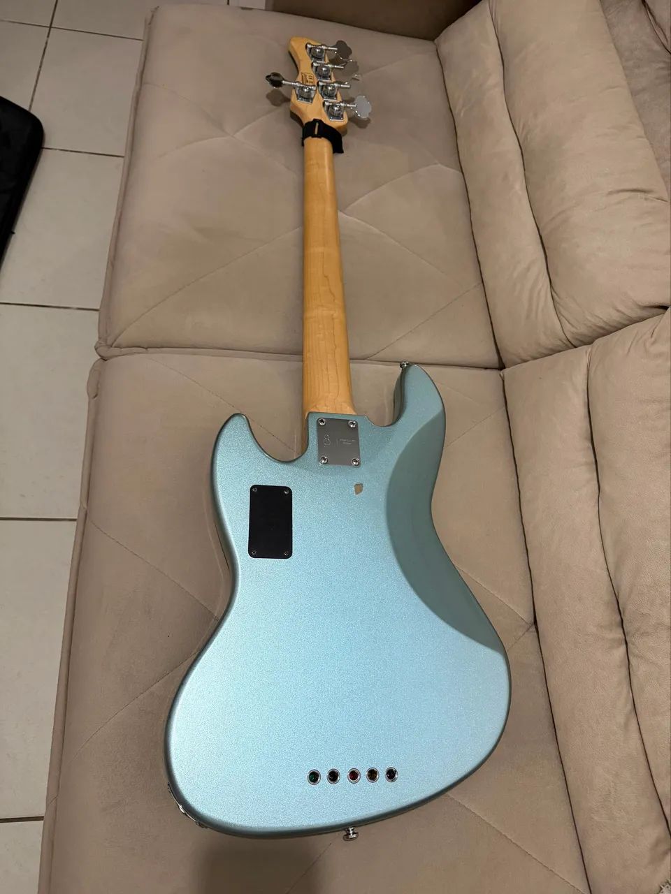 Baixo Sire V7  - Foto 3