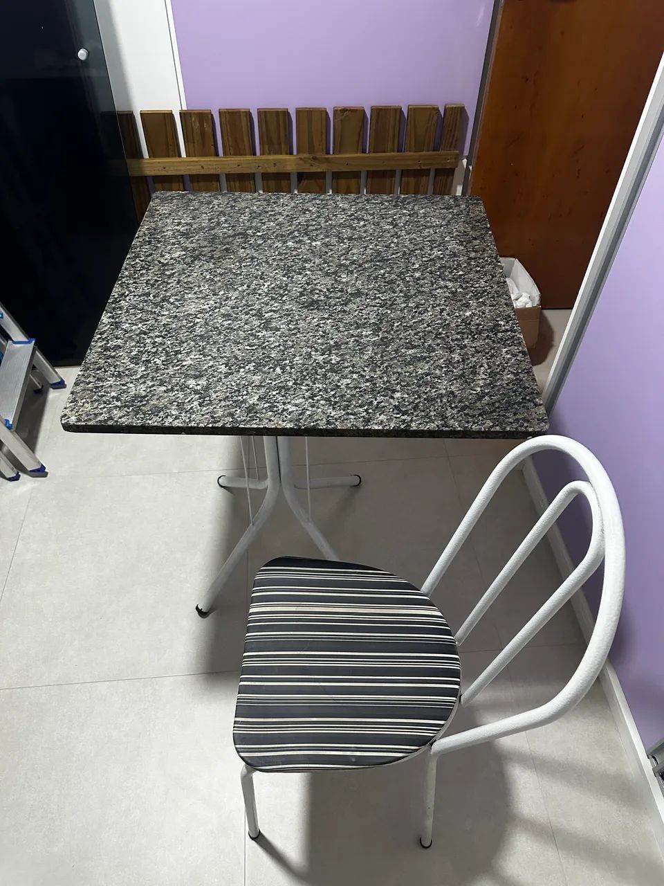Mesa em mármore 4 lugares - Foto 2