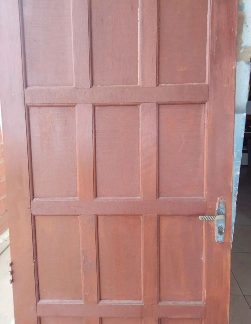 Porta com dobradiças  - Foto 2