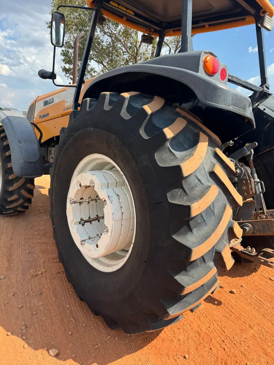Valtra BM 125i ano 2012  - Foto 5