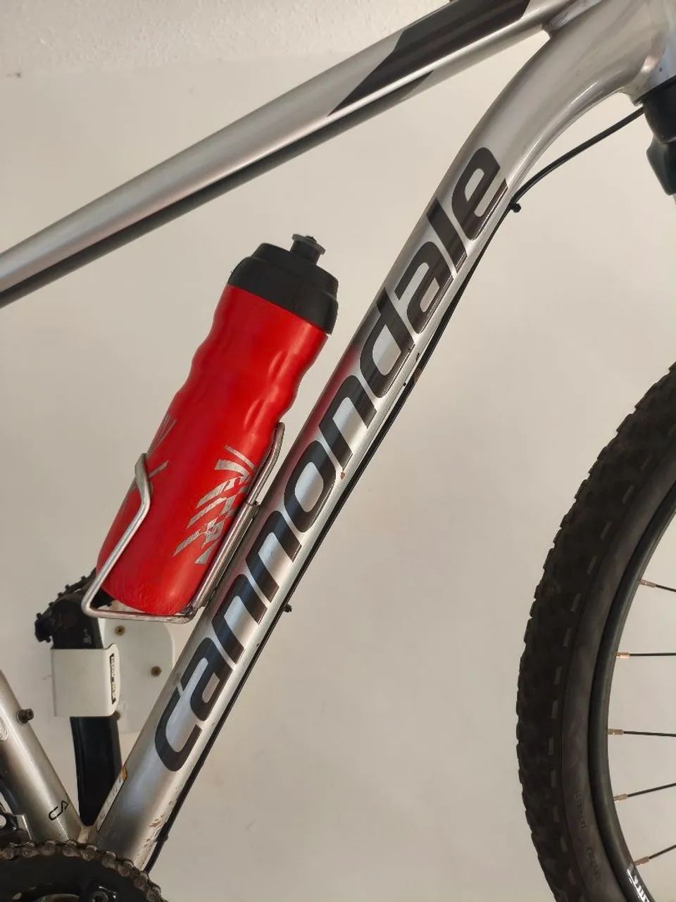 bicicleta cannondale aro 29 trail 6  - Foto 4