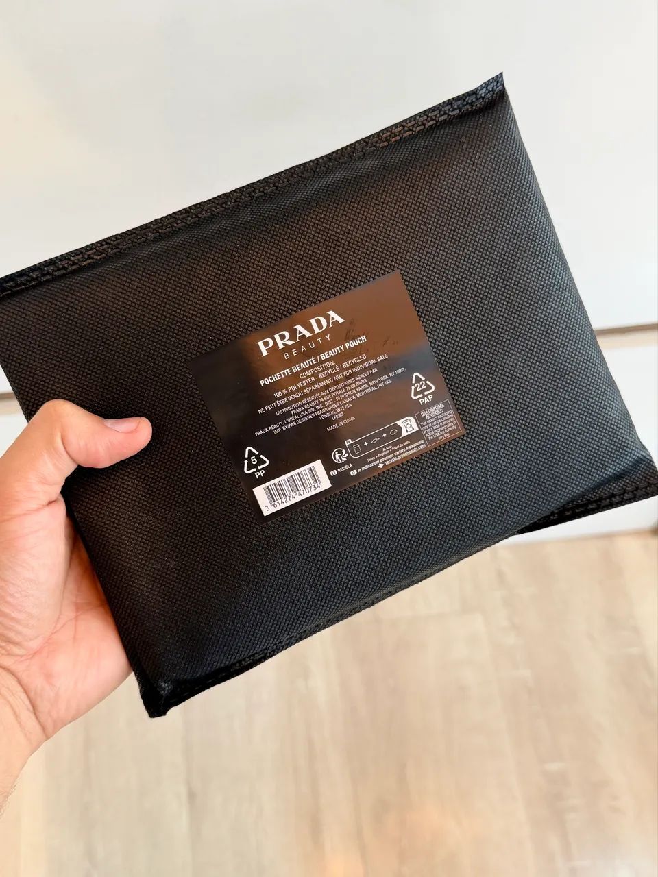 necessaire prada beauty verde - Foto 4