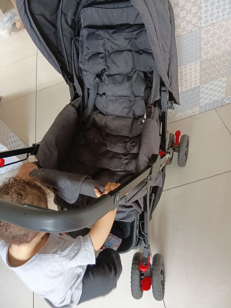 CARRINHO DE BEBE PARA PASSEIO - Foto 4