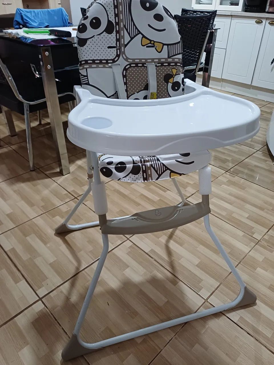 Cadeira de alimentação galzerano nova 