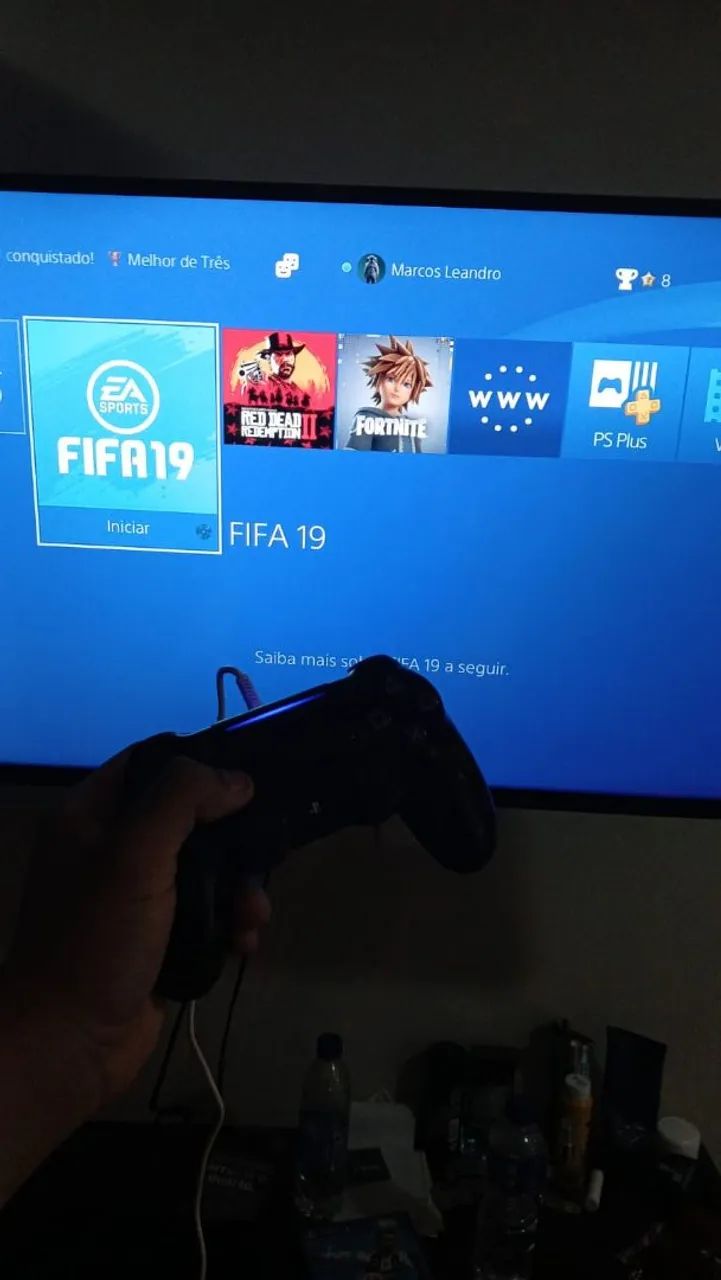 PS4 + CONTROLE ORIGINAL E 2 JOGOS - Foto 3