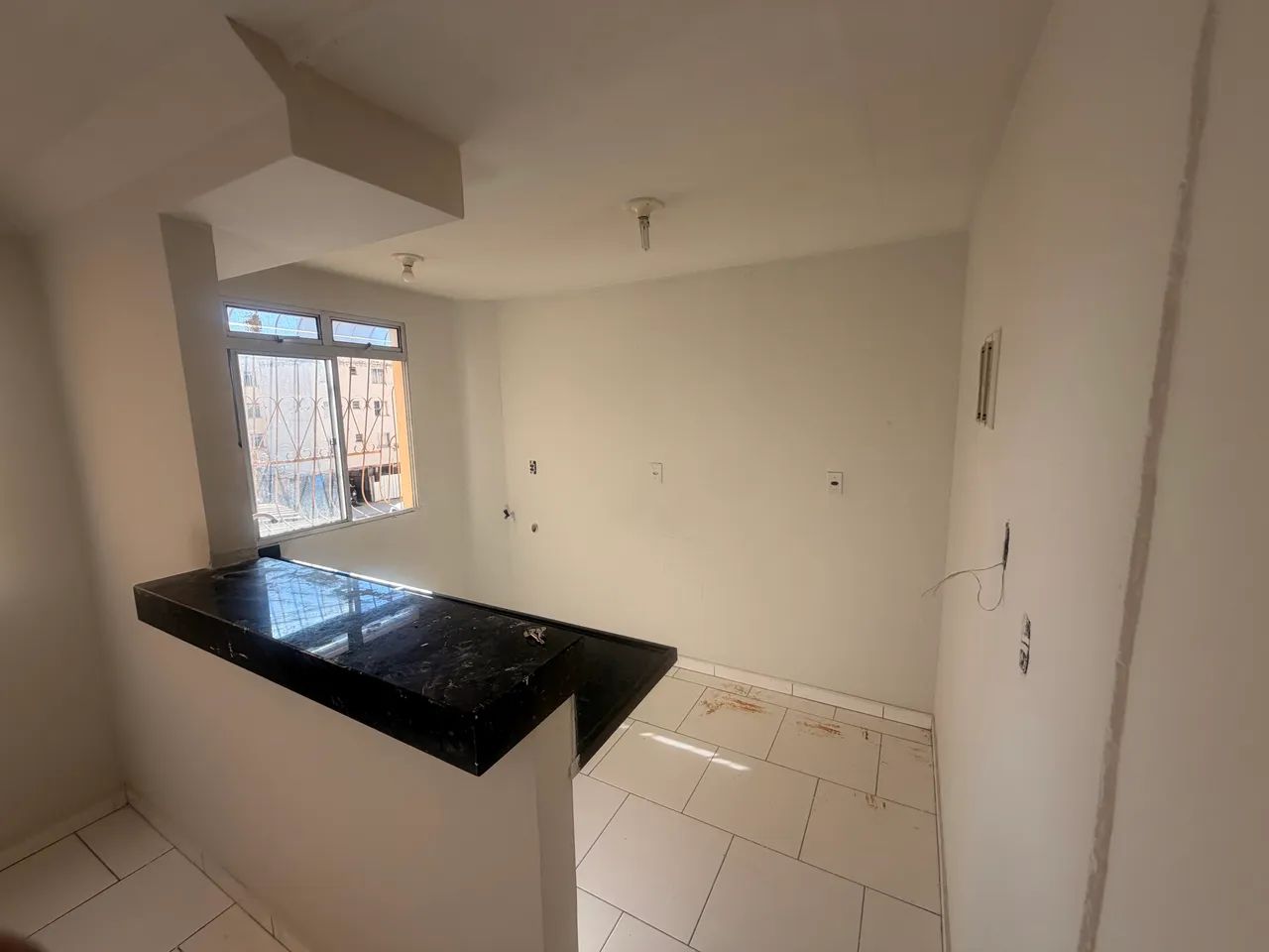 APARTAMENTO À VENDA