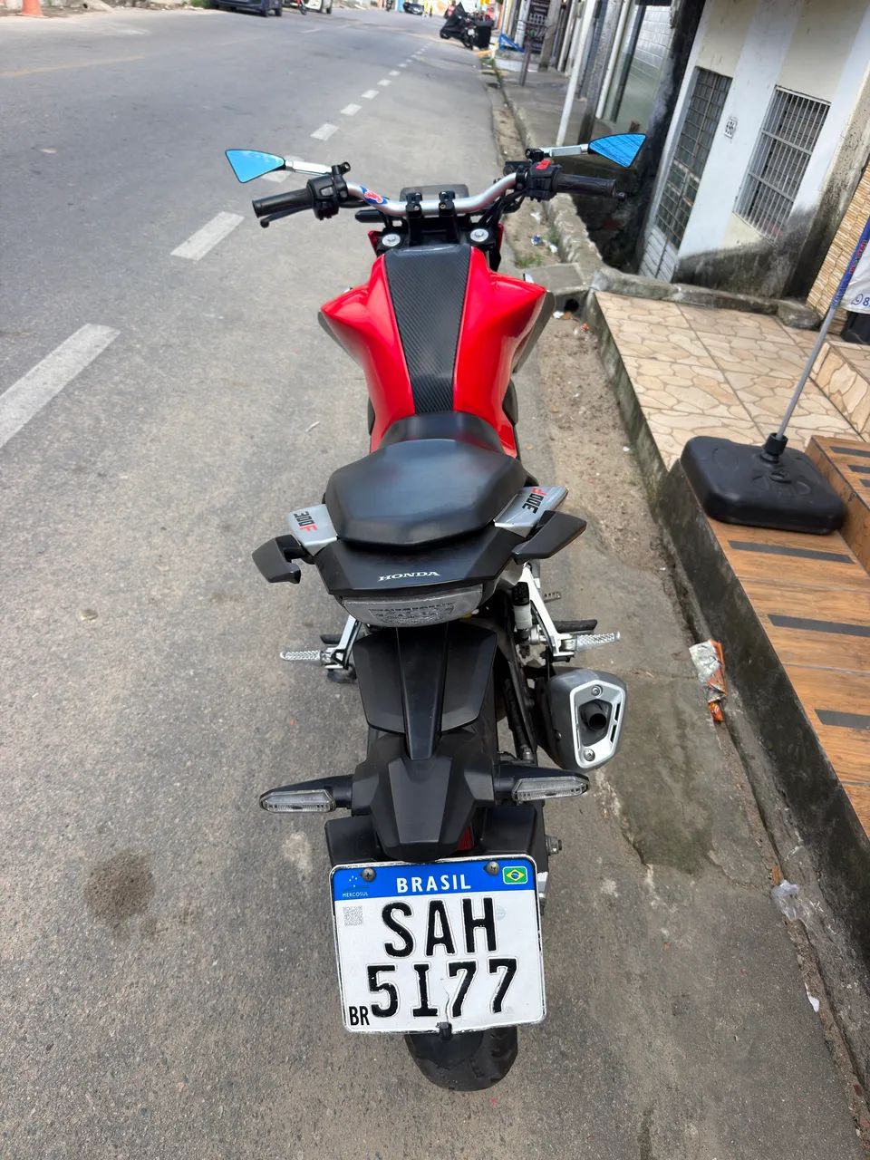 CB 300F 2023 - Foto 3