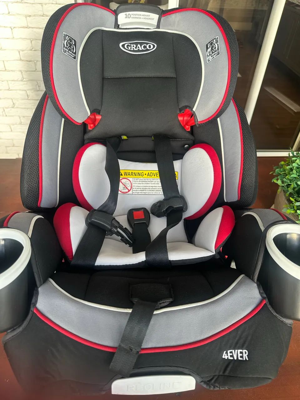 Cadeirinha automóvel infantil 