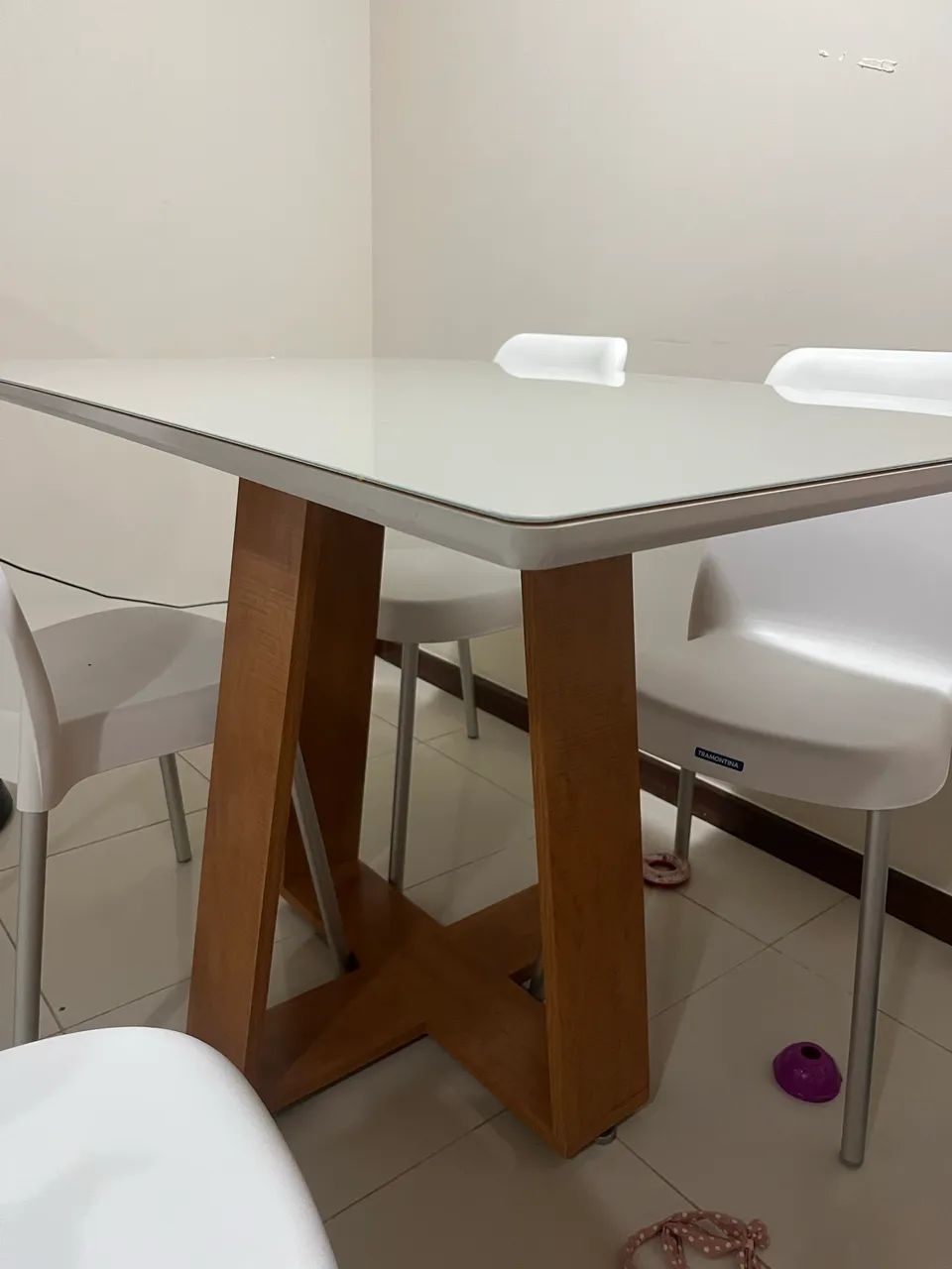MESA DE JANTAR COM AVARIA 65570169065603122