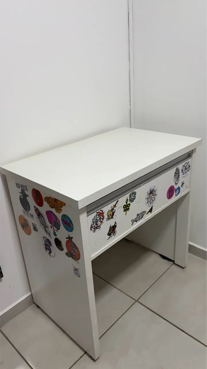 Mesinha Penteadeira Cômoda branca de MDF 