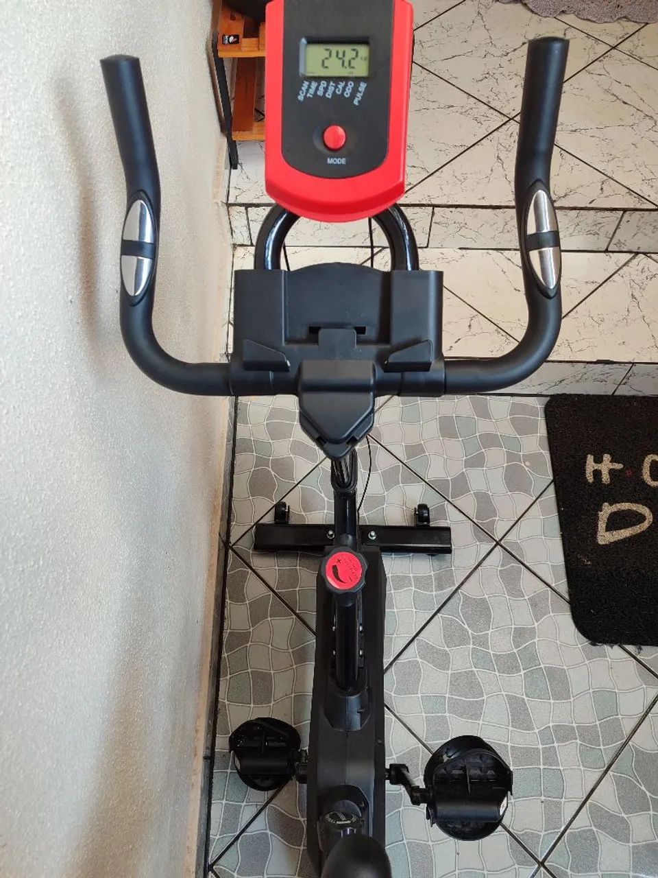 Bicicleta Ergométrica Semi-nova - Foto 2