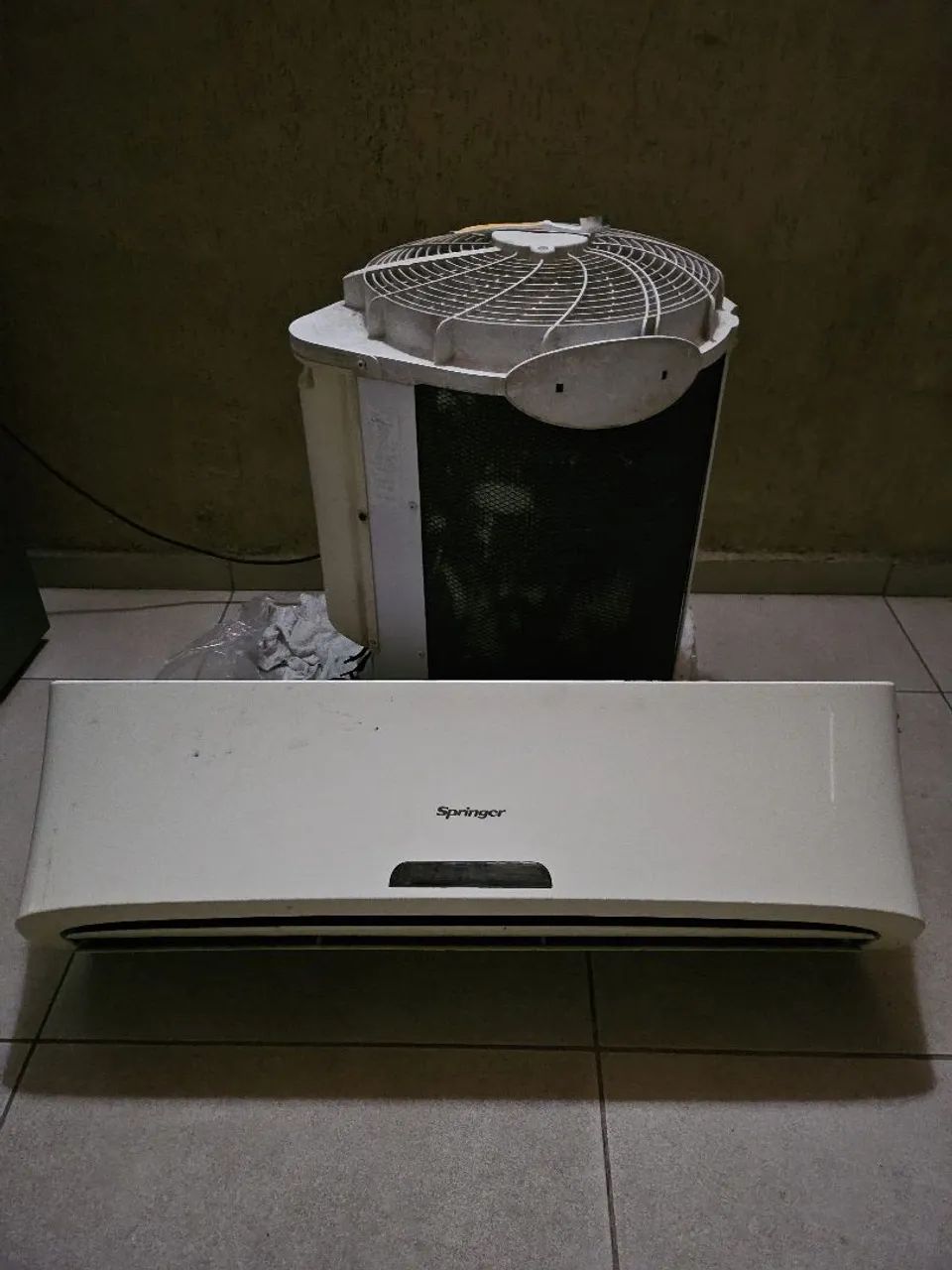 Ar Condicionado Split 18000BTUs - Springer usado funcionando