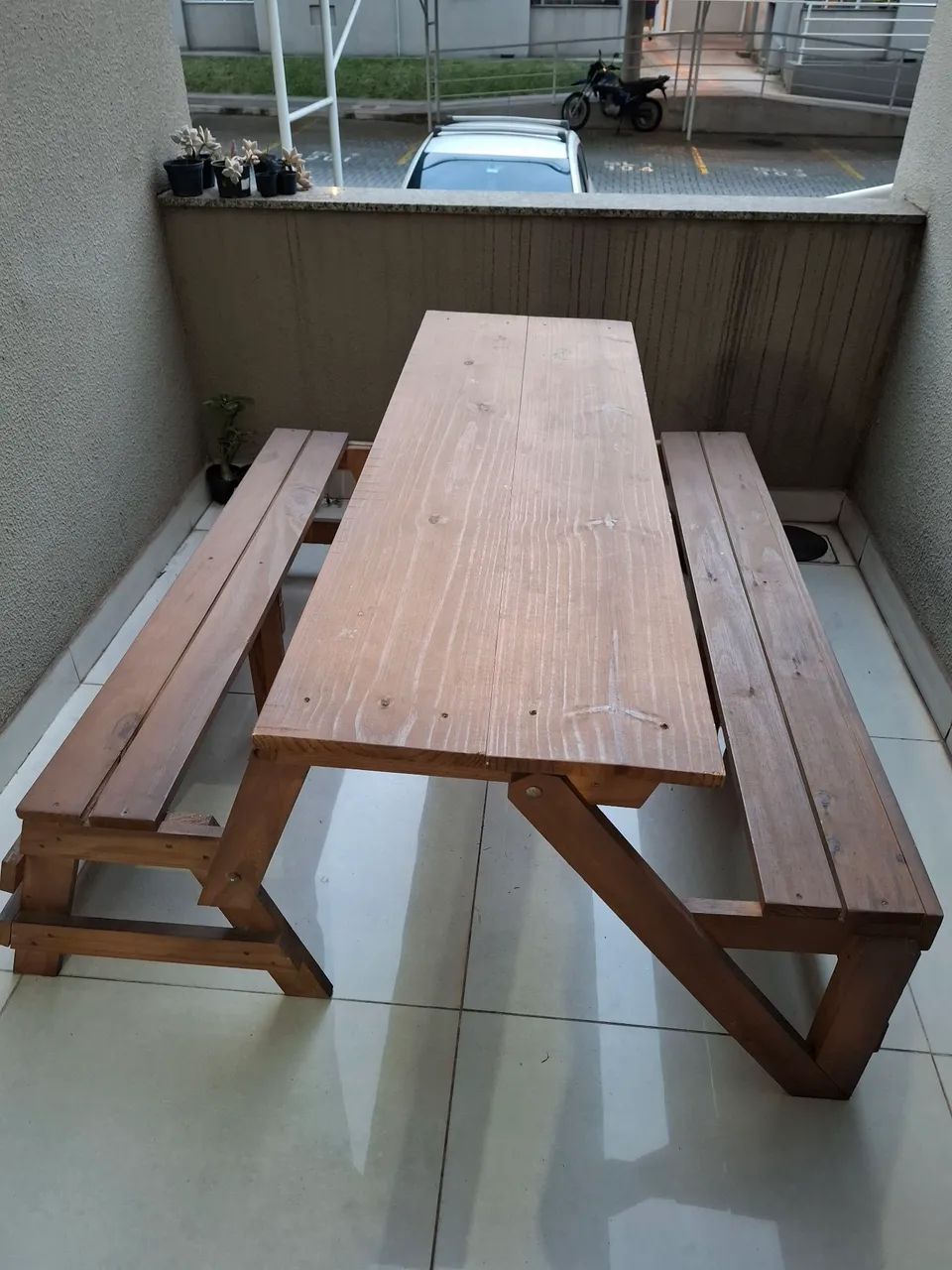 Mesa que vira banco 