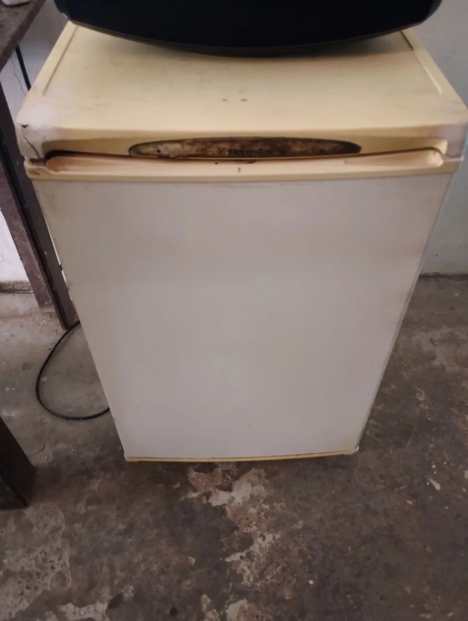 electrolux refrigerador R130