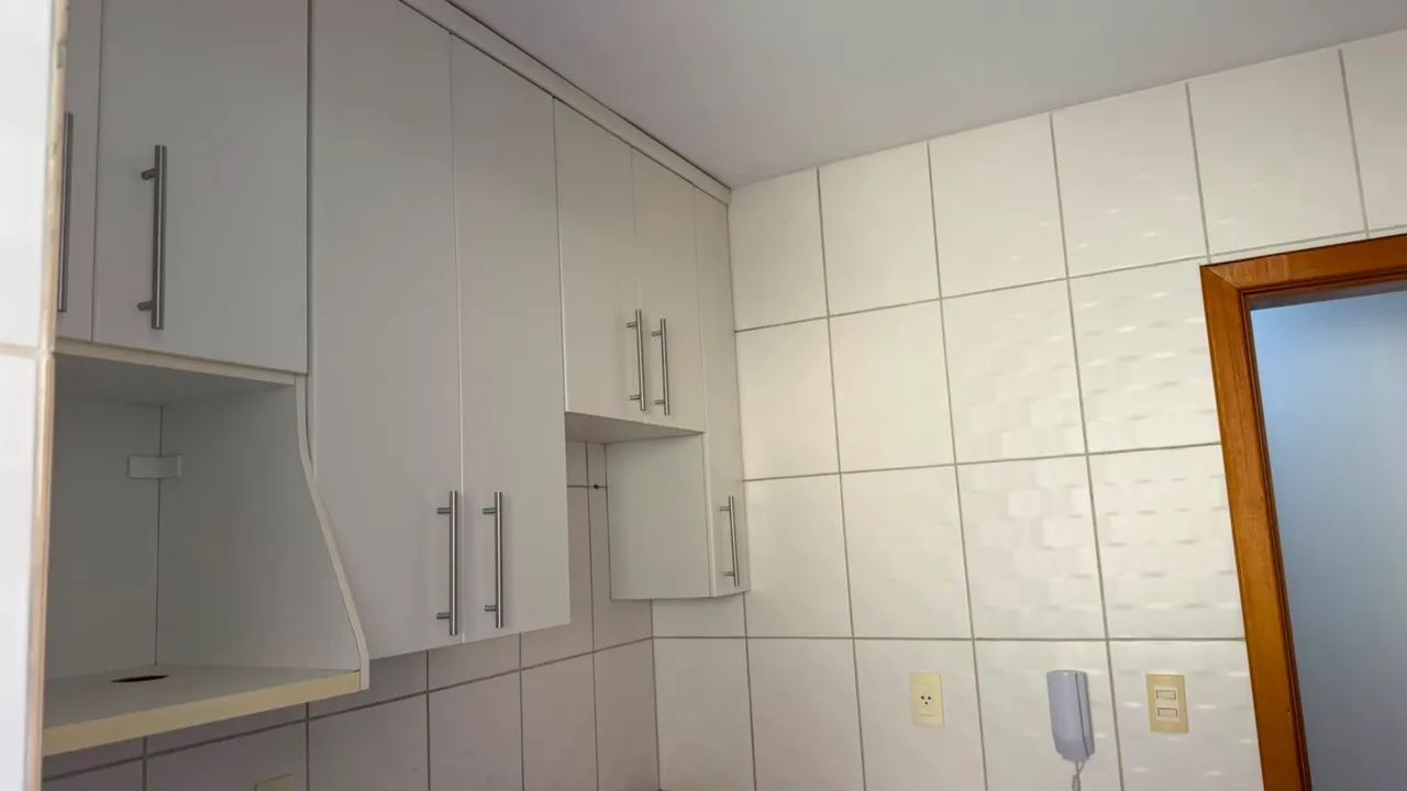 Apartamento para Locação no Bairro Castell 