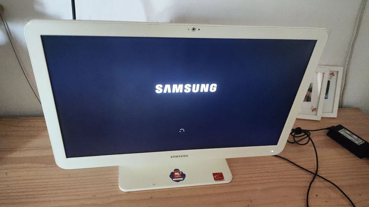 Vendo ou troco Pc Samsung ALL in One - Foto 4