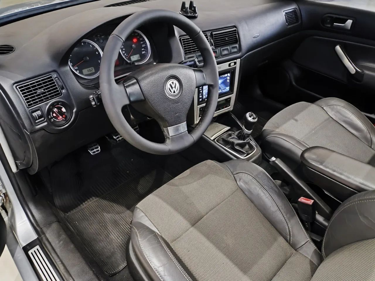 Volkswagen Golf Tech 1.6 MI Total Flex 8V 4P 2009 - Foto 4
