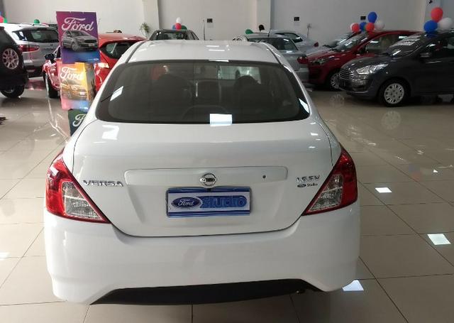 Nissan Versa - Foto 3