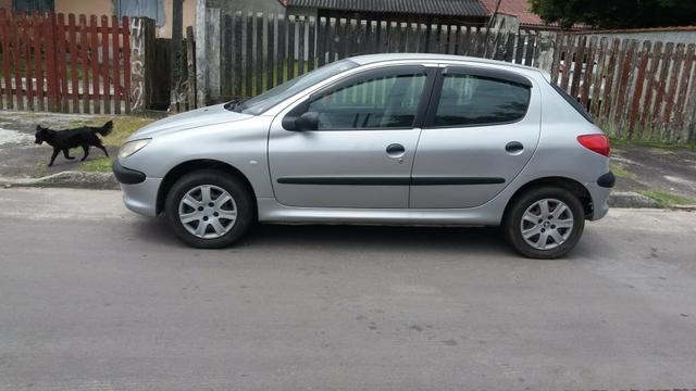Vende-se Peugeot 206