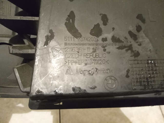 Grado do farol de milha lado esquerdo bmw X1 2016 2017  - Foto 3