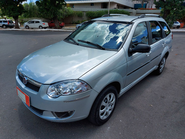 FIAT PALIO WEEKEND ATTRACTIVE COMPLETO 1.4 FLEX 4 PORTAS PRATA 2014