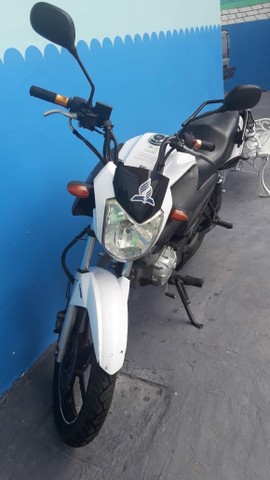 MOTO TOP POUCO USADA