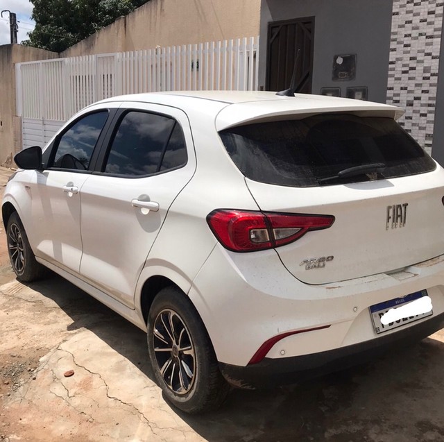 VENDO FIAT ARGO 1.8  2018 