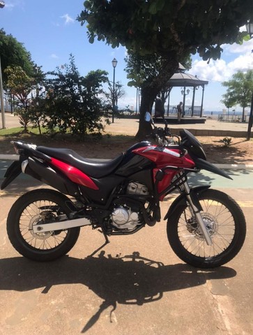 HONDA XRE 300 À VENDA