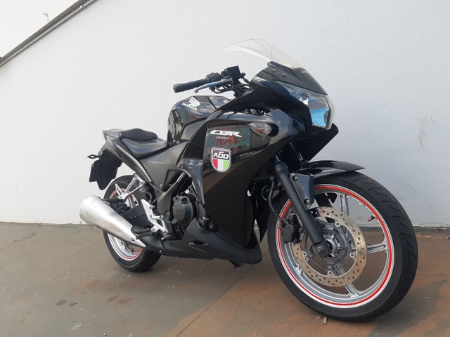 CBR250 TOP DE LINHA