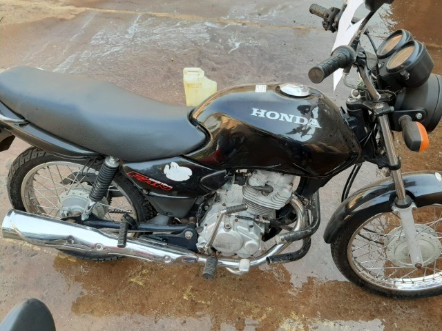 VENDO ESTÁ MOTO CG TITAN 125