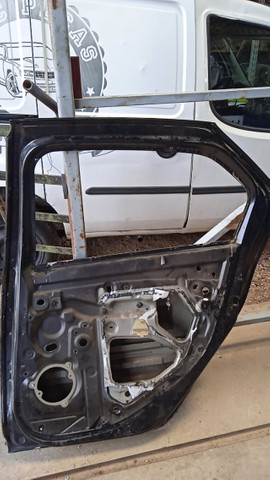 Porta traseira lado direito Logan 2014/2019 - Foto 2
