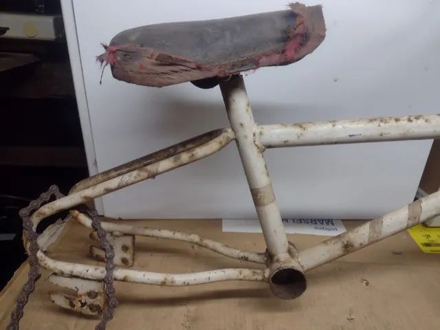 bicicleta antiga bandeirantes pra restauro - Foto 2
