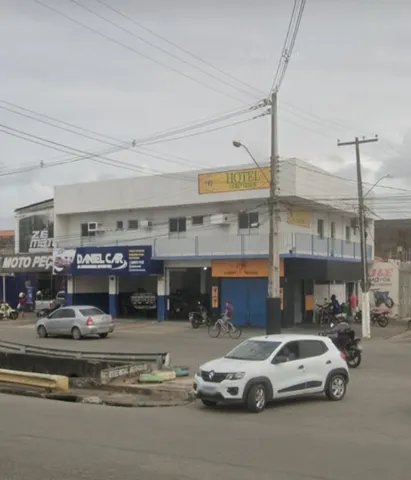 alugo andar superior completo de salas