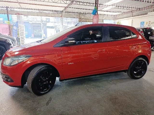 CHEVROLET ONIX 2013 Usados e Novos