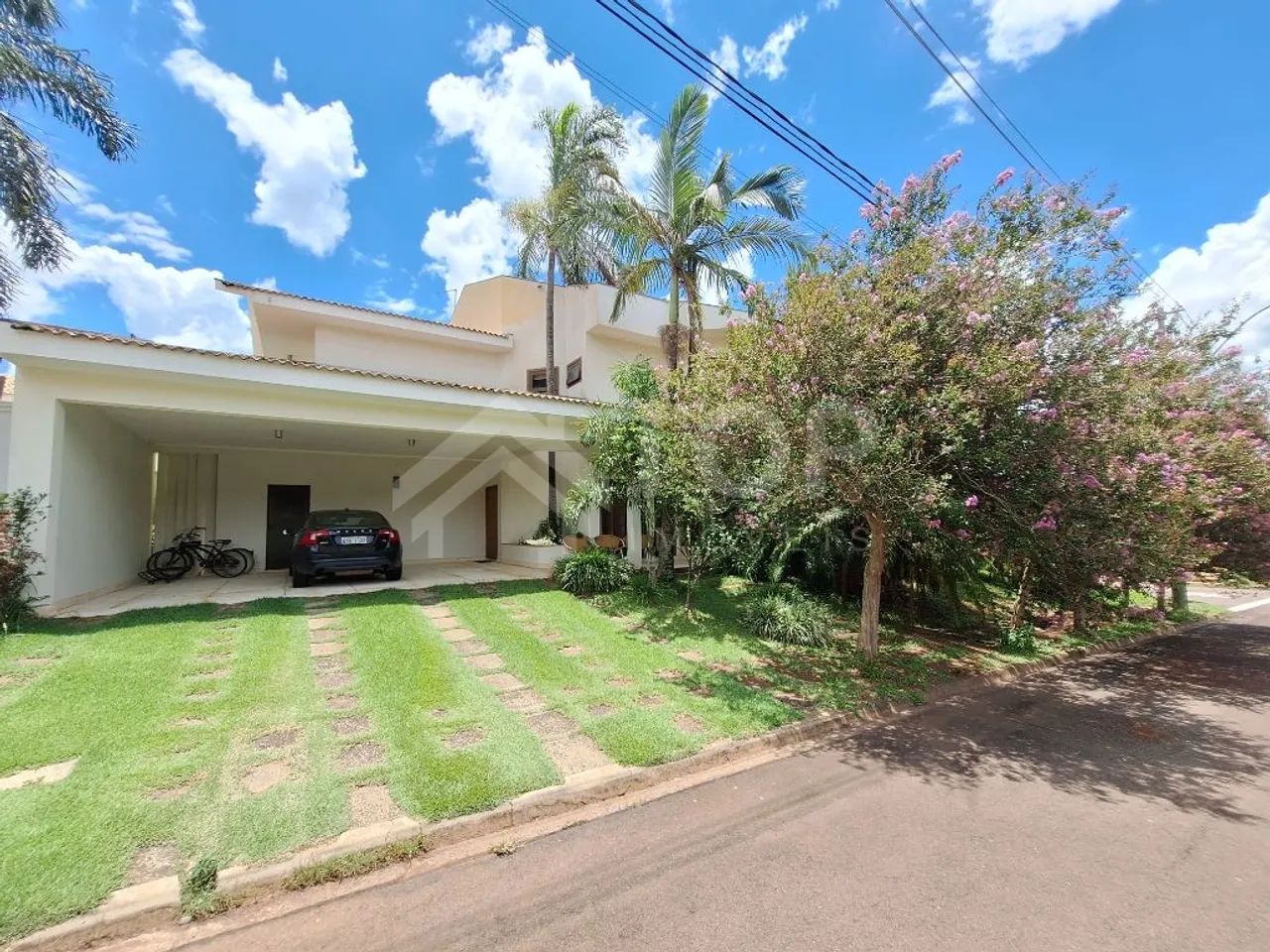 Venda de Casas / Condomínio na cidade de São Carlos