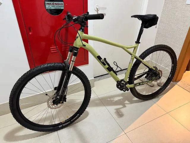 Bicicleta GT Avalanche 29 - Foto 2