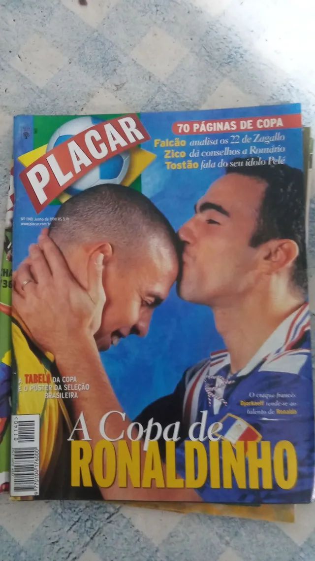 17 ediçoes da revista Placar das copas de 1982 a 2002 - Foto 6