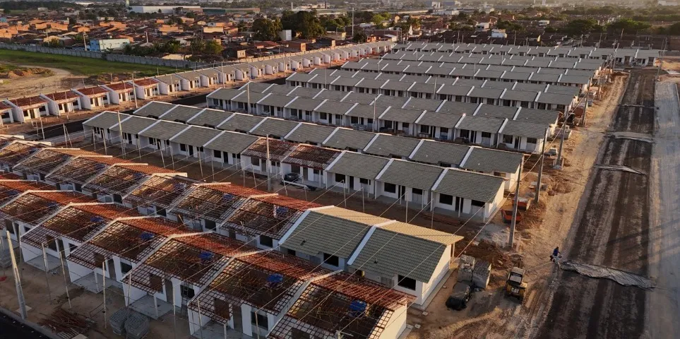 CASAS NA CIDADE UNIVERSITARIA- Maceió