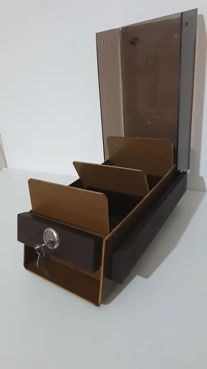 Fichario acrilico e madeira para escritório com chave