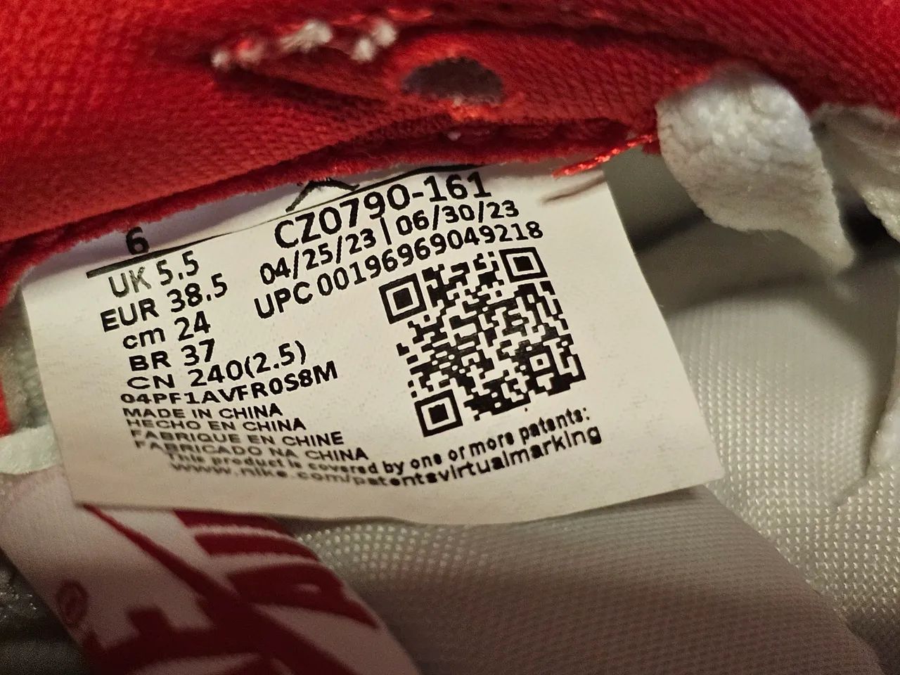 Tênis Nike Air Jordan 1 Low "UNIVERSITY RED" - Foto 4