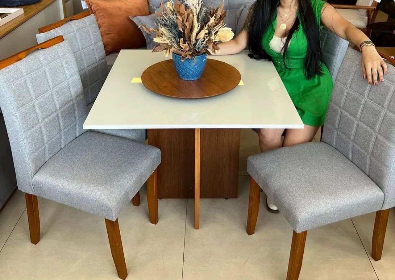 Mesa de jantar com 4 cadeiras  - Foto 2
