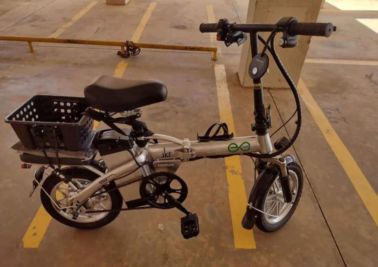 Bicicleta Elétrica Dobrável - Nova - Foto 2